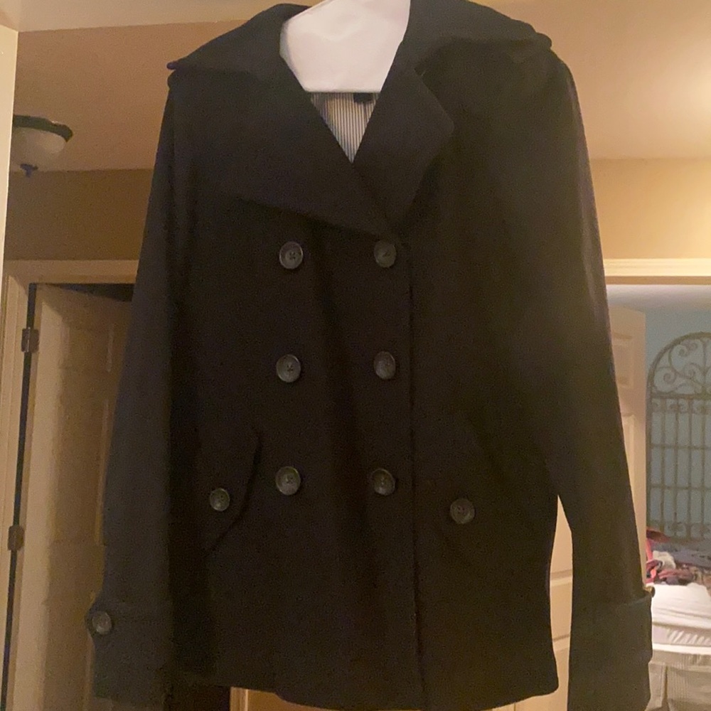 Black size medium peacoat (gap) great condition